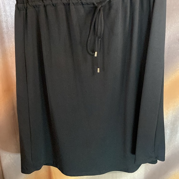 Haani XL black rolled sleeve dress with belted waist. 38” chest 400 - Picture 2 of 5